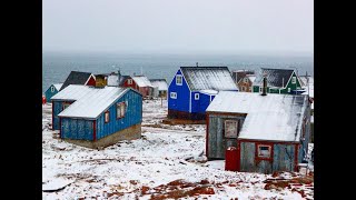 Unitaliana in GROENLANDIA La mia vita ad ITTOQQORTOORMIIT groenlandia vivereallestero [upl. by Oirasec]