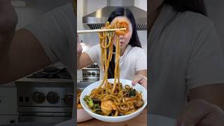 Shrimp Udon Stir Fry Noodle  MyHealthyDish [upl. by Ynoep]