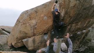 Boulder Totoralillo quotBlanqueate el hoyoquot V78 [upl. by Amby789]