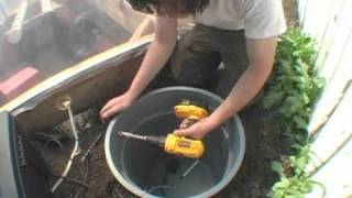 How To Hydroponics  S01E07 Flood Drain  Ebb amp Flow Setup [upl. by Hanni]