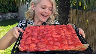 Erdbeerkuchen zum sich Verknallen ❤️ einfach lecker und schnell Blechkuchen Erdbeeren Rezept [upl. by Aibat]