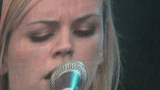 Amy MacDonald  Mr Brightside  Rock Werchter 03072009 [upl. by Button572]