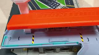 マッチボックス 空港アドベンチャー プレイセット の良いところを語ります Matchbox Airport Adventure Playset [upl. by Chaing83]