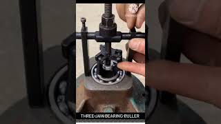 Three Jaw Bearing Puller [upl. by Gibrian]