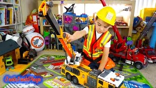 Unboxing a Huge Crane Truck for Kids Construction Vehicles Pretend Play and Review  JackJackPlays [upl. by Xonel]