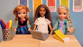 New kid in class  Elsa amp Anna toddlers  back to school 2021  Barbie is teacher  new students [upl. by Cirdes437]