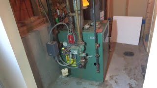 GAS BOILER NOISY BASEBOARDS WHEN HEATING [upl. by Annerol346]