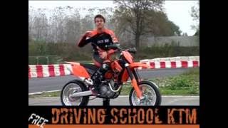 0leonida0 video scuola motard [upl. by Sone290]