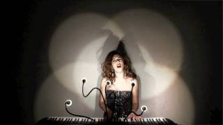 Selen Beytekin singing and playing keys PrinceHow Come You Dont Call Me [upl. by Lenoel]