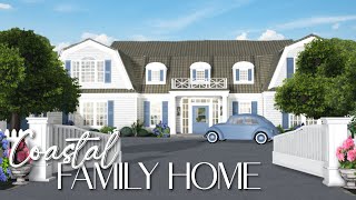 BLOXBURG Coastal Family Home  Part 1 [upl. by Jansson]