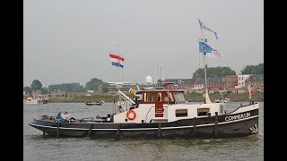 Sleepboot 1825 met CBB [upl. by Ardnekal]