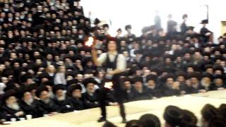 Lubavitcher Bochurem at the Satmar Rebbes Tish Part 22 [upl. by Ozzie]