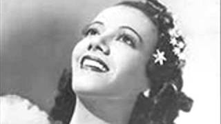 Lily Pons Sings Gabriel Faurés quotLes Roses DIspahanquot 1938 [upl. by Ybab394]