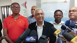 Pravind Jugnauth déplore la position de BusinessMauritius sur le paiement de la relativité salariale [upl. by Htebirol848]