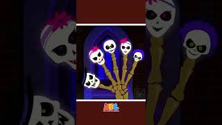 Chanson de la Famille des Doigts Squelettes 💀shorts spooky skeletons halloweensongs [upl. by Adnarrim]