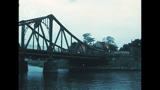 1970er  Glienicker Brücke  Havel  Grenze  WestBerlin  DDR  1970s  Berlin  8mm  Germany [upl. by Ayhtnic998]