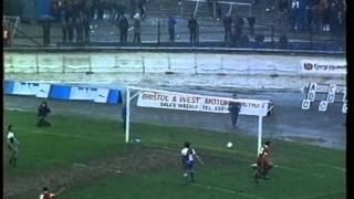 19811017 Bristol Rovers vs Swindon Town [upl. by Aztirak]