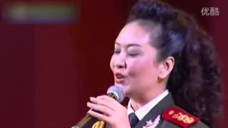 Chinas First Lady Peng Liyuan sings in Russian June 20 2005 performance [upl. by Sink925]