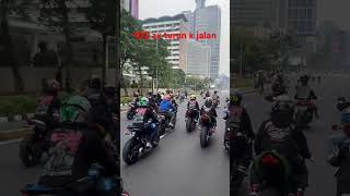 Pasukan tawon turun mencari madu knalpotzx25rpalingberisik zx10r kawasakizx25r motovlog zx25 [upl. by Annola]