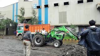 Deutz Fahr Agromaxx 55HP loader demo verses JCB Mr Pramod Gavande [upl. by Berkley]