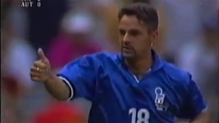 ITALIAAUSTRIA 21 2361998 GOL di ROBERTO BAGGIO  Radiocronaca di Riccardo Cucchi Radio Rai [upl. by Dorotea]