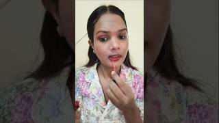 Vampy Lips Hack 💋 lipstick makeup hacks newhack lipstickhacks amazinghacks lips lipgloss [upl. by Neelrad]