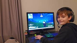 Ellis plays Fortnite again [upl. by Sosna]