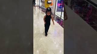 Avika mall me kaise khoj rahi h apne mumma ko ytshorts cute viralvideo [upl. by Craggy]