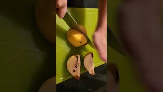 Cutting quince  coing [upl. by Levey]