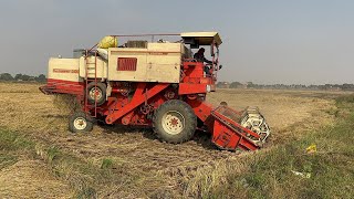 BIHAR Vich MAUSAM Vadiya Iss Season vichcombine harvester combinevideo tractor eicher shorts [upl. by Enileuqaj]