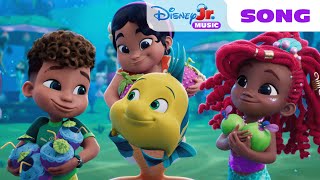 Disney Jr’s Ariel quotSo Many Flavorsquot Song 🎶  The Little Mermaid 🧜🏾‍♀️  disneyjr [upl. by Meikah551]