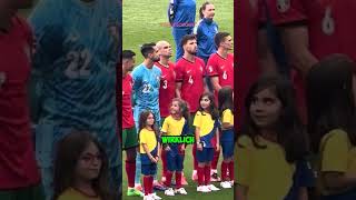 Kleines Mädchen trifft CRISTIANO RONALDO 😱😍 [upl. by Ecire]