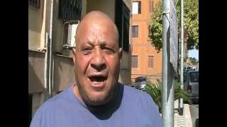 Intervista a Giuseppe Scannella  incatenato al Municipio [upl. by Laitselec460]