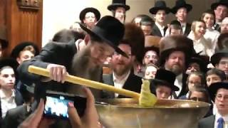 Rabbi Eisenberger Lag Beomer 5777 Heichal Hatefila [upl. by Sydelle]