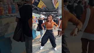 Kamariya Dole sahelirudra kamariyadole publicreaction danceinpublic holidayswithshorts [upl. by Nesbitt239]