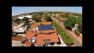 Residência com Sistema Solar Fotovoltaico 7 kW [upl. by Drawd]