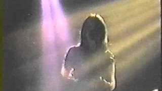 01 Mazzy Star  The Agora 1994  Flowers in December live [upl. by Assenev]