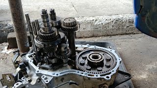 Overhaul gearbox manual Proton Wira 4G15 [upl. by Statis729]