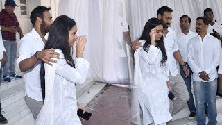 Ajay Devgns Daughter Nysa Devgn Breaks Down Like Never Before At Veeru Devgns Prayer Meet [upl. by Isabeau608]