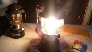 How to Lite a coleman kerosene lantern [upl. by Berny4]