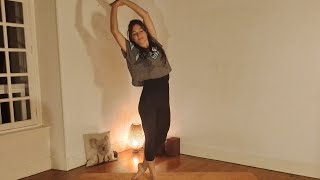 Yoga doux pour le dos✨️Séance dautomne douillette dans le confort de son salon  Dos plus souple✨️ [upl. by Mathur]