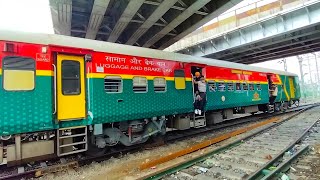 Deccan Queen ka SLR  11058 Amritsar to Mumbai CSMT Express Arrival Ludhiana [upl. by Gerius535]