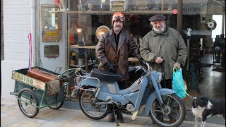 ✅ À VillemursurTarn ces deux amis rêvent de faire la Route 66 sur leur mythique Mobylette quotbleue [upl. by Eintruoc]