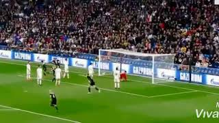 AFC Ajax Vs Real Madrid  Schöne free kick [upl. by Onaireves]