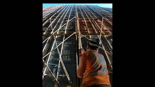 Hanging a long bar shorts dockers stevedore longshoremen docker longshorewoman Ilwu [upl. by Aneeles]