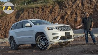 Jeep Grand Cherokee Summit – El lujo también sale a hacer off road [upl. by Zilvia]