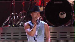 Kenny Chesney  I Go Back LIVE  High Definition [upl. by Bailie]