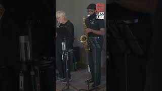 How jazz musicians listen to each other live jazz trumpet saxophone jazzstandard livemusic [upl. by Wanonah268]