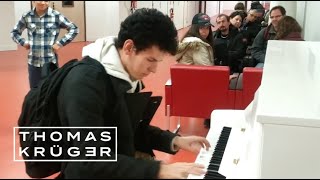 Thomas Krüger – Flashmob Piano Medley at French Airport ParisOrly [upl. by Neroled]