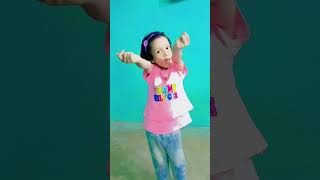 मैने पायल है छनकाई।🥰 trending reels viralreels newreel dance mylovelybeti happylife guddan [upl. by Modestine]